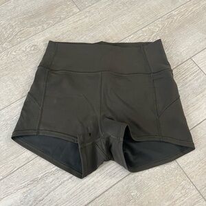 LULULEMON Shorts Size 6 Green